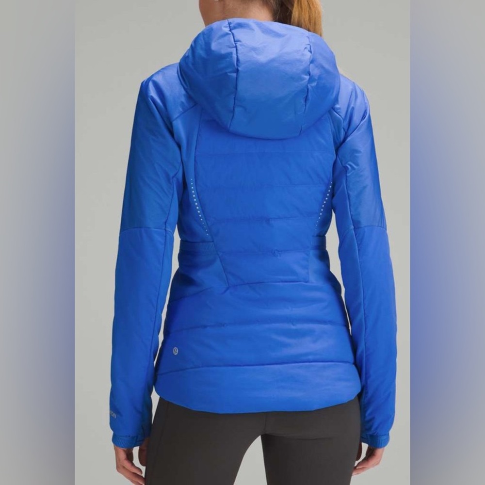 NWOT Lululemon Down for It All Jacket Pipe Dream Blue ! - Picture 2 of 9